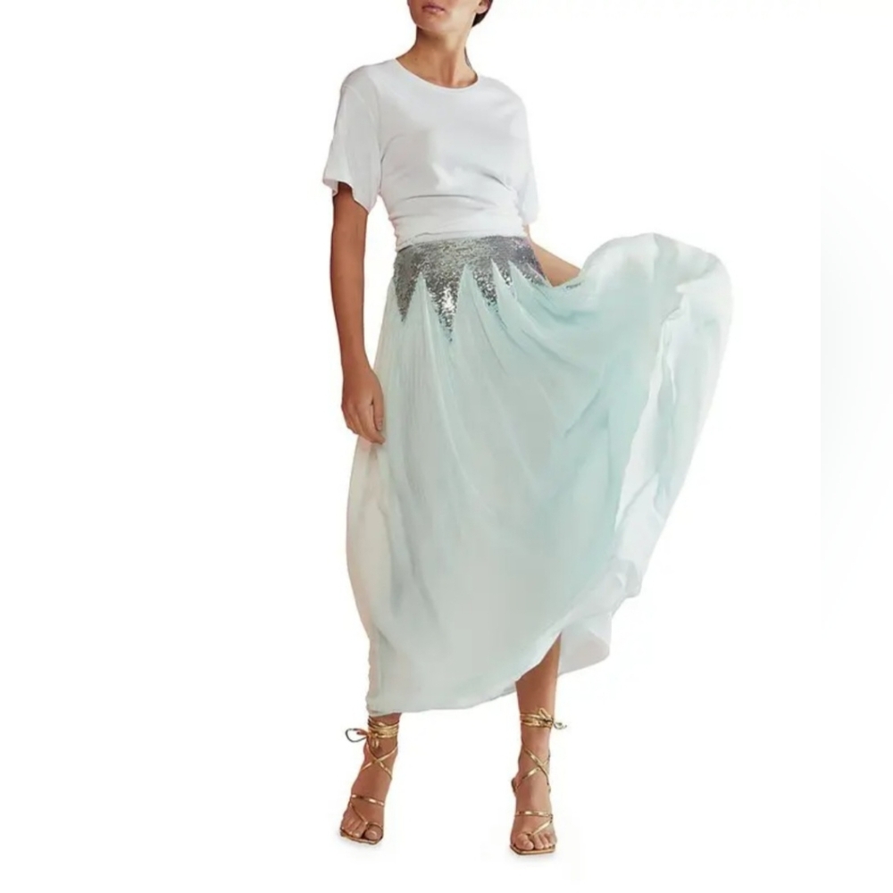 NWT Cynthia Rowley's flowing Starburst Skirt is crafted of silk